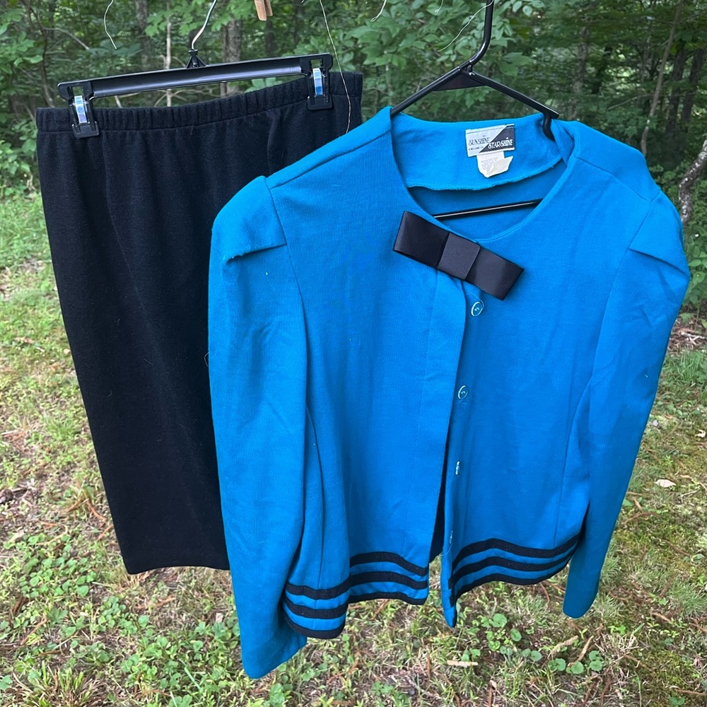 Sunshine Starshine 1989, blue business suit with black skirt, size 14